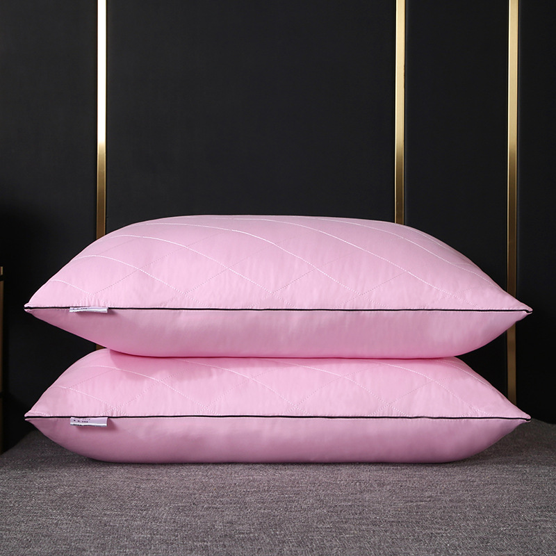 新款羽丝棉枕头家用宾馆单人枕芯柔软舒适靠枕：绗绣-粉
