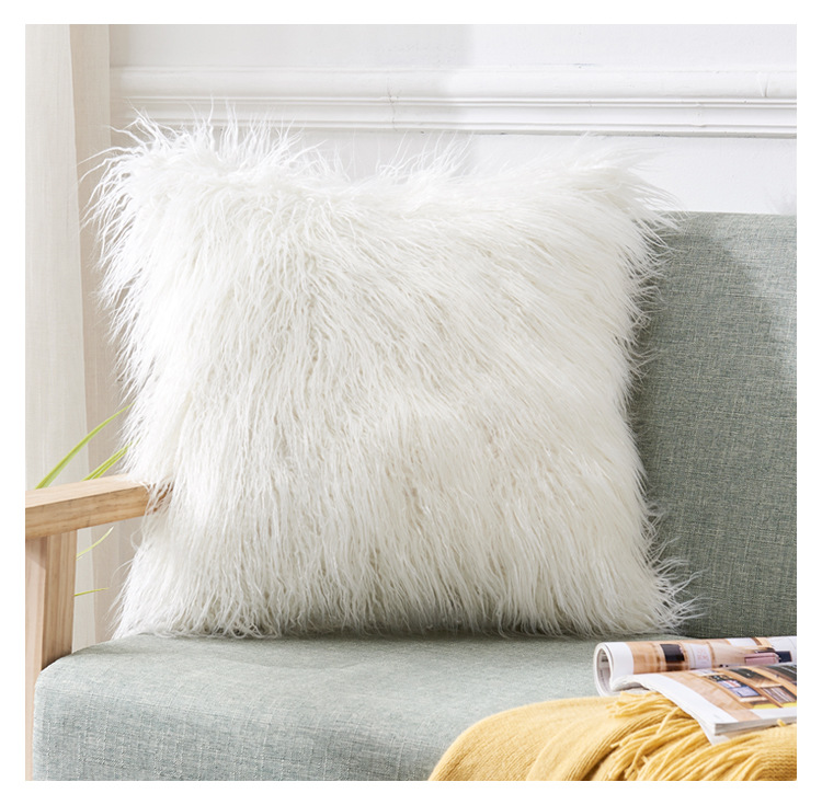 毛绒靠枕家用时尚客厅沙发靠垫卧室舒适抱枕不含芯