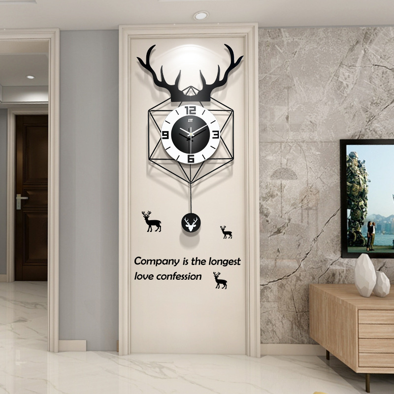 新品北欧鹿头钟表挂钟 客厅创意个性家居装饰亚克历摇摆鹿头装饰